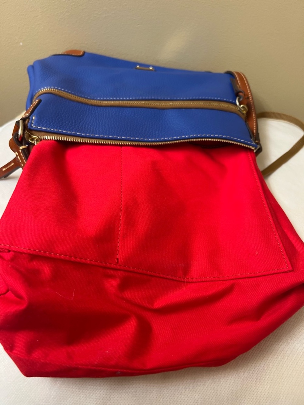 Dooney & Bourke Leather Crossbody EUC - Picture 7 of 16